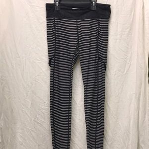 LULULEMON striped leggings